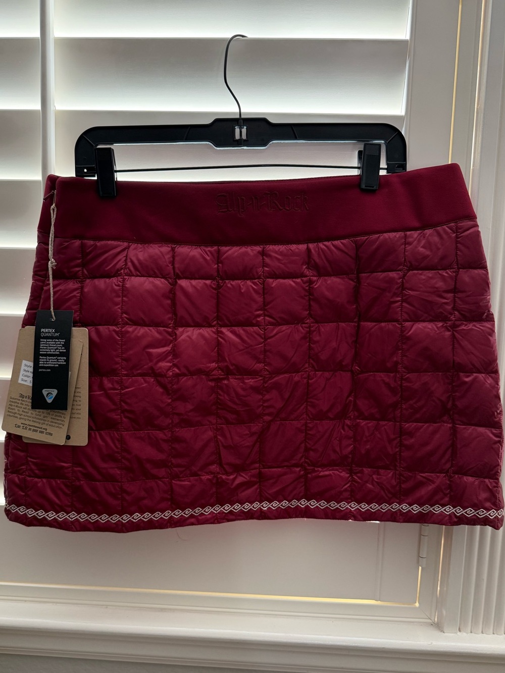Alp N Rock Blaze Quilted Puffer Skirt Womens 5 (XL) Claret Burgundy Duck Down